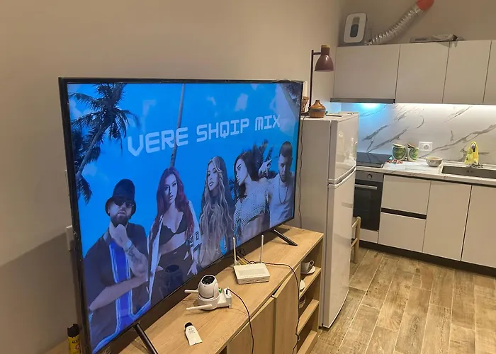 Private House With Balcony *