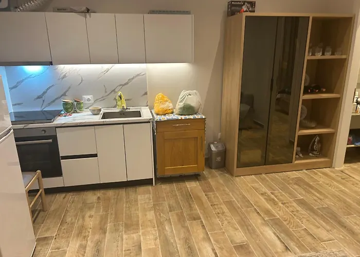 公寓 Private House With Balcony 格勒姆