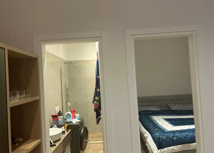 Private House With Balcony *